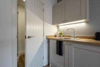 Derwent Court Aparthotel - 3