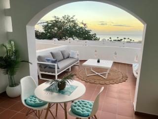 New Domina Coral Bay sea view terrace Suite 3-4 - 5