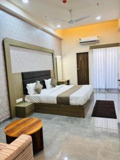 Hotel shivalik - 1