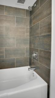 725 King Corner Near MetLife & American Dream - 2