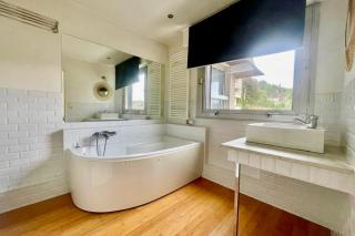 Le Papillon F3 moderne avec terrasse et parking - 5