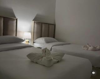 Seaside Luxury Apartment with Terrace and BBQ - 4