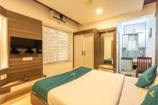 Daan Ambalath Maple Leaves - 2