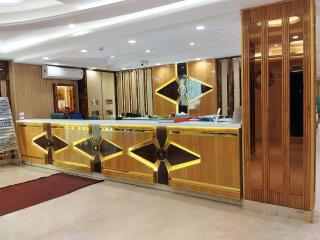 NEW RANOVATED Hotel Station View Opposite New Delhi Railway - 8