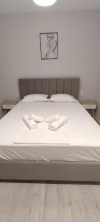 Happy Place Egaleo - 9