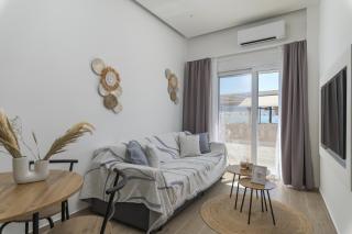 Ethereal Ilios By The Sea- Central & Cozy Stay - 9