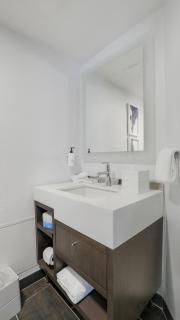 801 King Corner Near MetLife & American Dream - 5