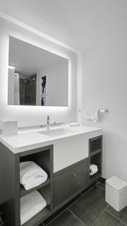 816 Double Queen Near MetLife & American Dream - Secaucus - 1