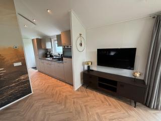 Haus am Wasser für die Familie & Angler - 6