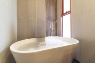 Yoo Pool Villa Ranong - 9