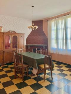 Casona con Pileta - 3