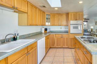 Pet-Friendly Yard! Family Home 6 Mi to Dtwn Tucson - 1