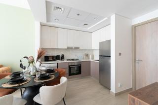 Meydan - Modern Family - 2BR Apartment - Azizi Riviera - 5