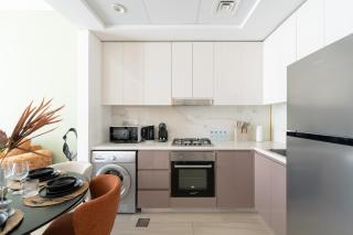 Meydan - Modern Family - 2BR Apartment - Azizi Riviera - 2