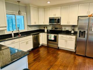 Raleigh Retreat with Pool Table, Grill & ADA Bath - 7