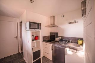 Gîte du Puy Charrier, Proche Puy duFou, Classé 3 étoiles, Plan d'eau privé - 9