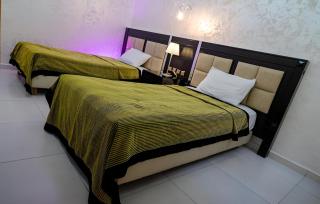 URBAN WHITE Elya 2 - 9