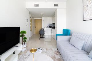 Modern 1BR in Aykon City - Near Burj Khalifa & Canal - 3