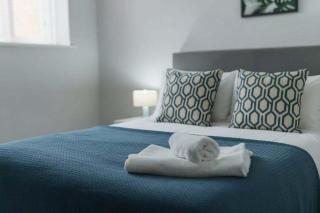 Modern 2 Bedroom Apartment in Liverpool - 1