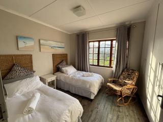 The Palms Apartment on the beachfront, wifi, TV - 5