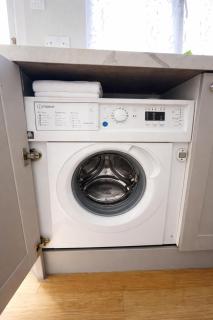 Studio in Greenford - 20 mins to Heathrow or London - 8