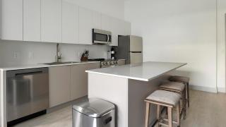 Landing Apartments - The Gardens Residences - 2