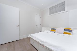 New Modern 2BR Suite near UBC Pacific Spirit Park - 3