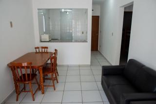 Apto com Garagem e Churrasqueira a 450m da Praia - 4