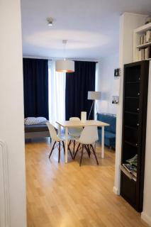 Charming 1-Bedroom Apartment with Natural Light and Balcony - 4