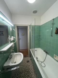 the eighteen86 by keyone - 5