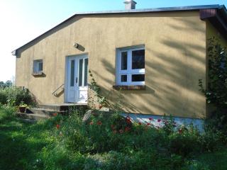Futterhaus neben der Wasserburg Liepen - 9