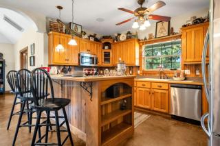 Ranch Views • Fire Pit • Sleeps 16 / 5 BR - 5