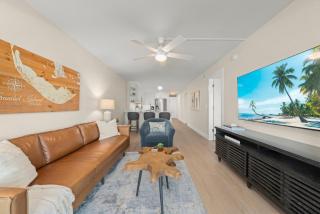 Mariner Pointe #1021 - 2