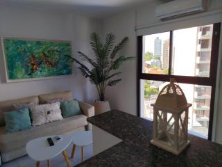 Departamento céntrico, moderno y confortable - 8