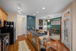 Bohemian 4BR CWE Villa•Game Room•Patio•Backyard - 7