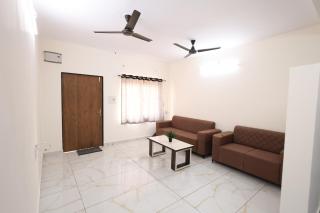 Shiv HomeStay - Peaceful & Comfort Stay Nr Dwarka - 6
