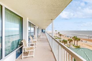 Daytona Beach Resort 426-You and Me By The Sea - 9