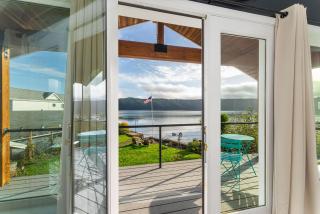 Water Front on Hood Canal - Hot Tub & EV Charger - 1