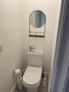 Edward 4th - Newly renovated 4 bedroom house - 4