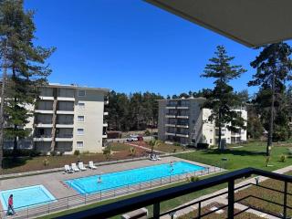 Cómodo y amplio departamento - 1