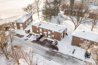 Romantic Modern Escape with a Luxe Bathtub - 6