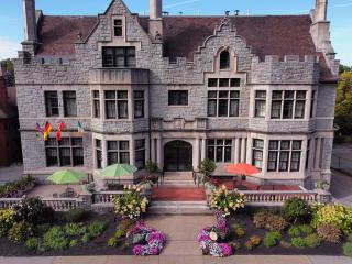 Mansions on Fifth - 8