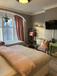 Mayfield House-Private Hosted Stay with Breakfast - 3