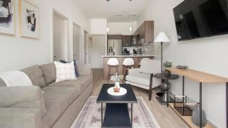 Landing Apartments - The Braxton - 7