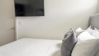 Landing Apartments - The Braxton - 1