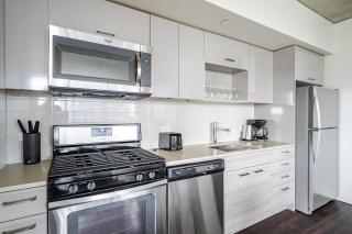 Blueground Denny Triangle rooftop pool nr Seattle Art Museum SEA-995 - 2