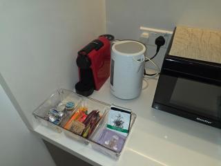 Luxury 2BR Center 360 Nicosia with pool, gym, sauna - 2