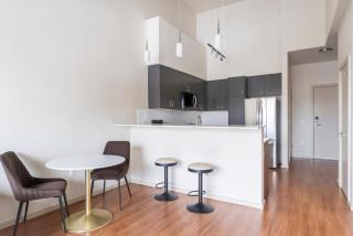 Blueground Downtown jacuzzi nr Lake Sammamish SEA-998 - 4