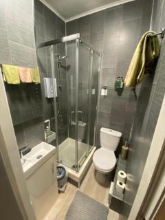 Mayfield House-Private Hosted Stay with Breakfast - 1