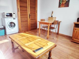 Studio Garage Machine à laver Proche du centre - 9